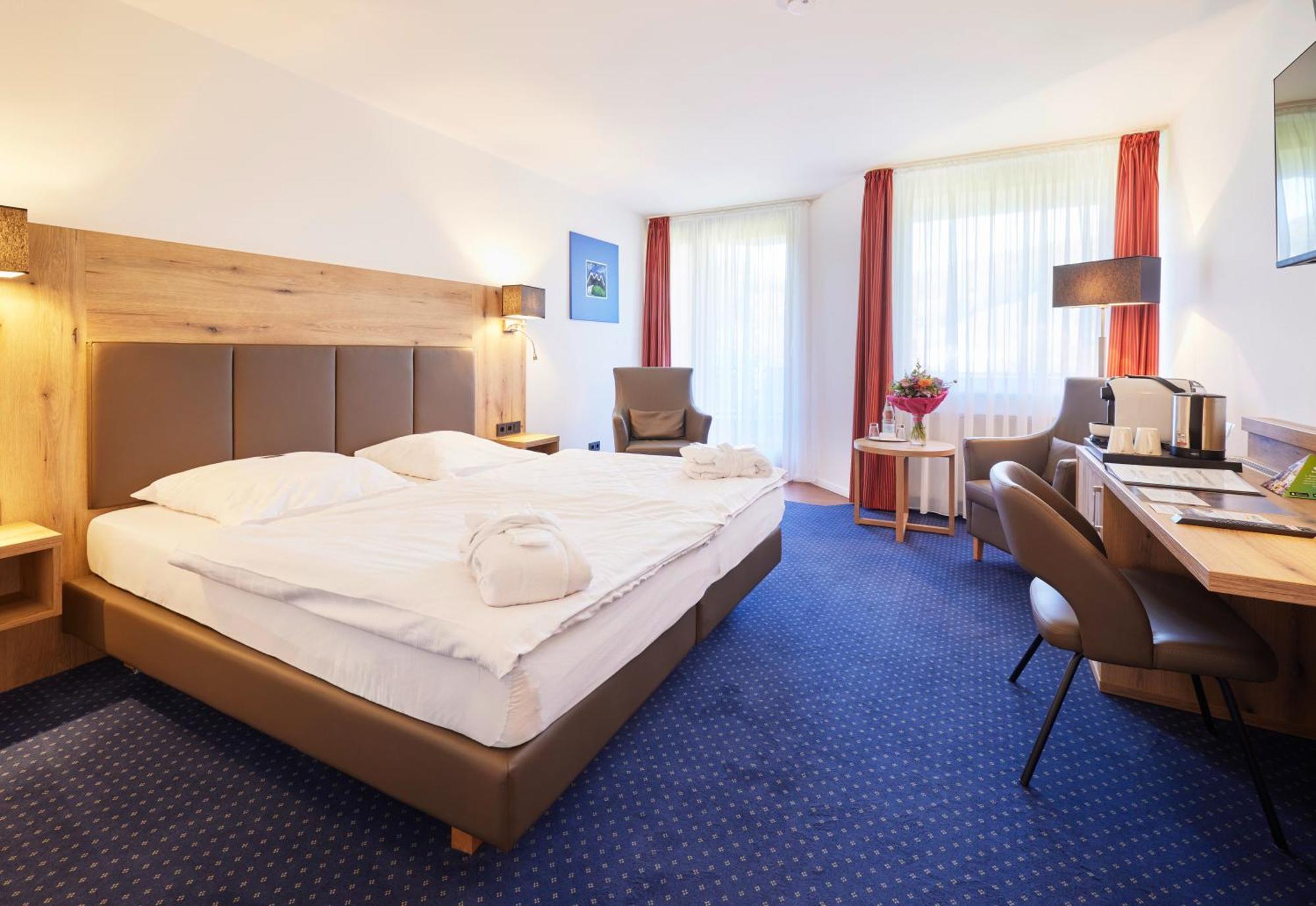 Waldhotel Baerenstein Хорн-Бад-Майнберг Экстерьер фото
